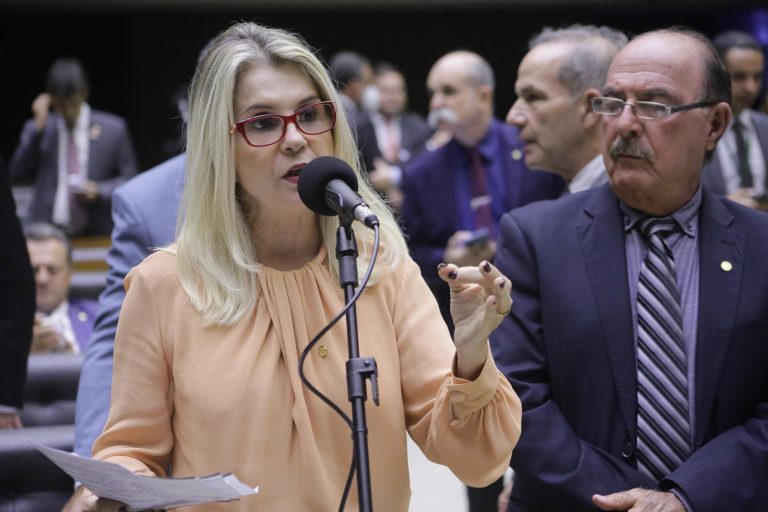 Discussão e votação de propostas. Dep. Dra. Soraya Manato UNIÃO-ES