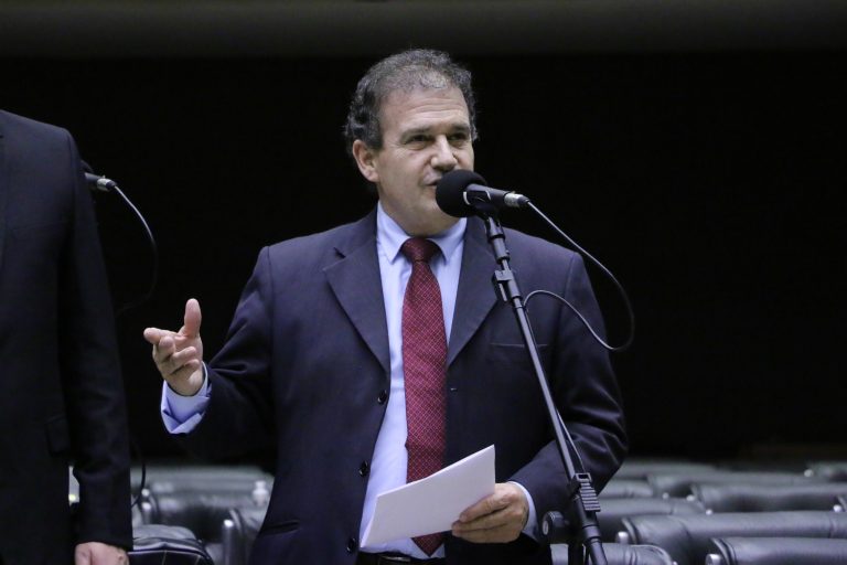 Proposições Remanescentes do Dia Anterior. Dep. Pompeo de Mattos PDT - RS