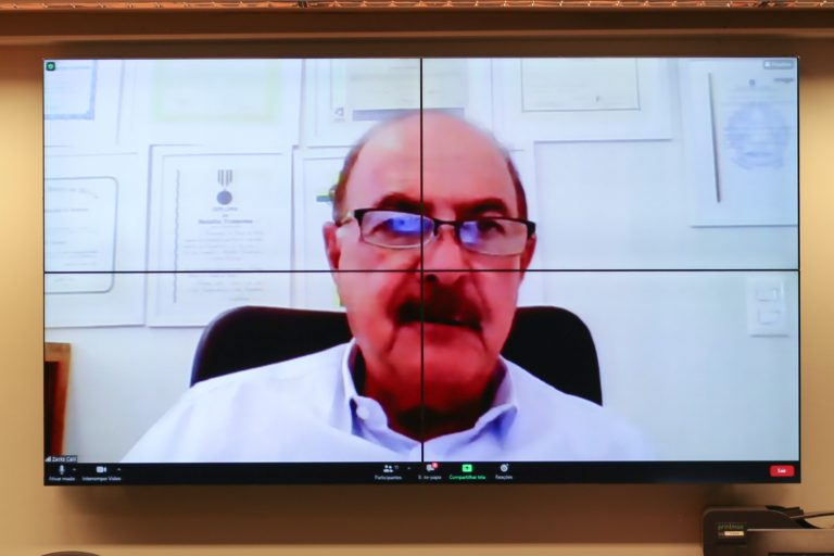 Audiência Pública - Vacinação das pessoas com diabetes e com obesidade. Dep. Dr. Zacharias Calil UNIÃO - GO