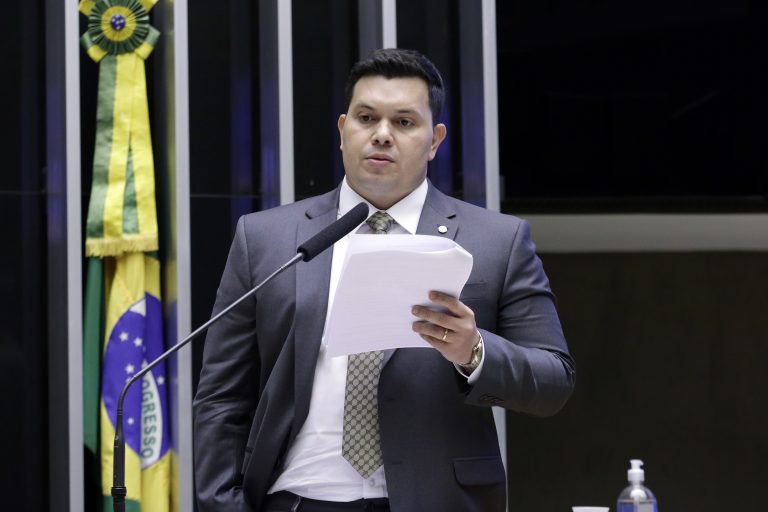 Discussão e votação de propostas. Dep. Acácio FavachoPROS - AP