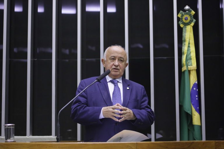 Discussão e votação de propostas. Dep. Júlio Cesar PSD-PI