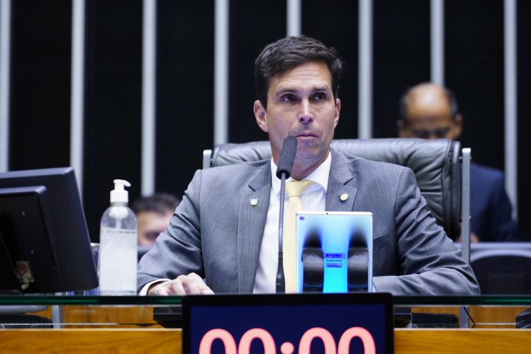 Discussão e votação de propostas. Dep. Luiz Lima PL-RJ