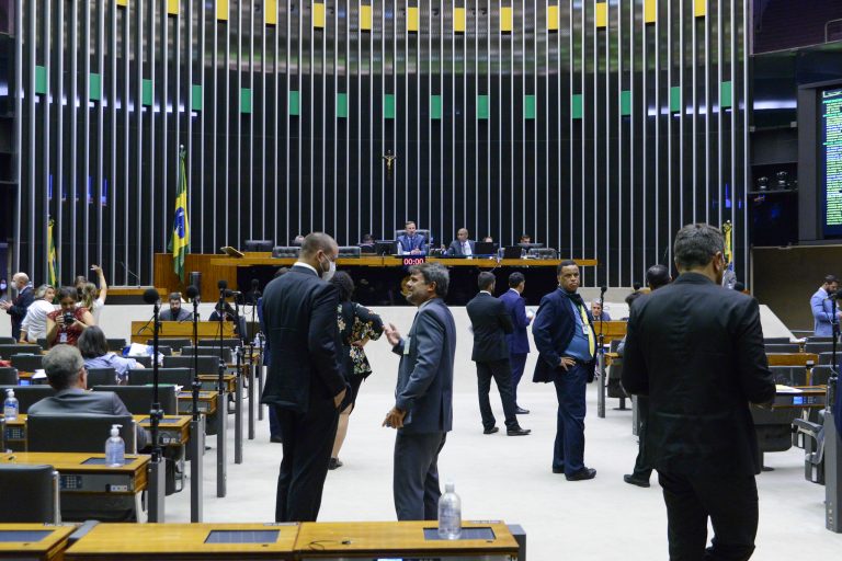 Ordem do Dia/ Proposições Remanescentes do Dia Anterior.