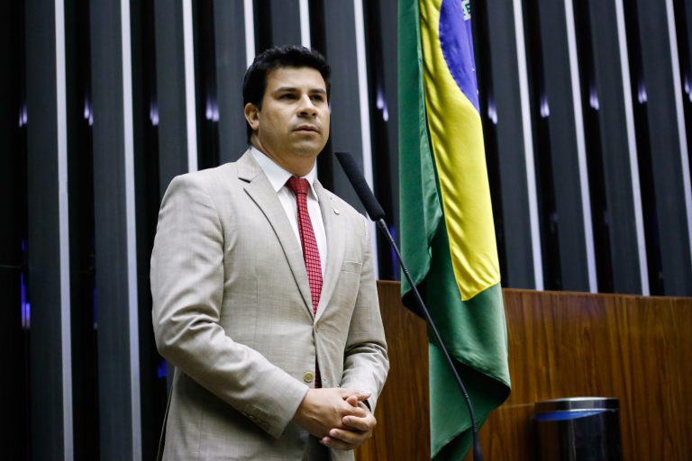 Discussão e votação de propostas. Dep. Carlos Veras PT - PE