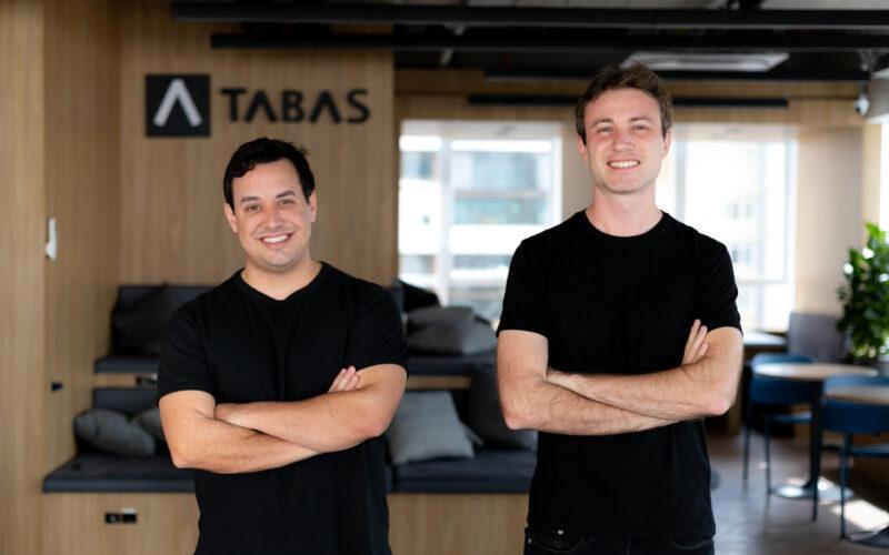 Leonardo Morgatto, co-fundador e CEO da Tabas; e Alex Chatzieleftheriou, CEO e Co-Founder da Blueground / Divulgação