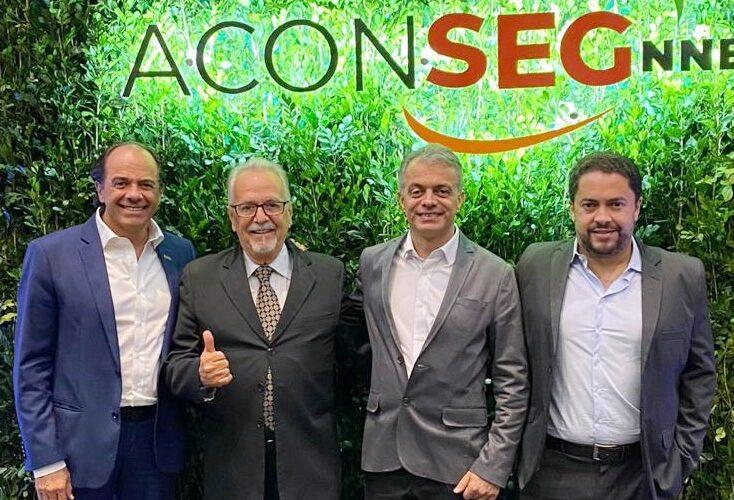 Helio Opipari Junior (Aconseg-SP), Joffre Nolasco Pinto Filho (Aconseg-RJ), Djalma Ferraz (Aconseg-NNE) e Robson Carneiro (Aconseg-MG) / Divulgação