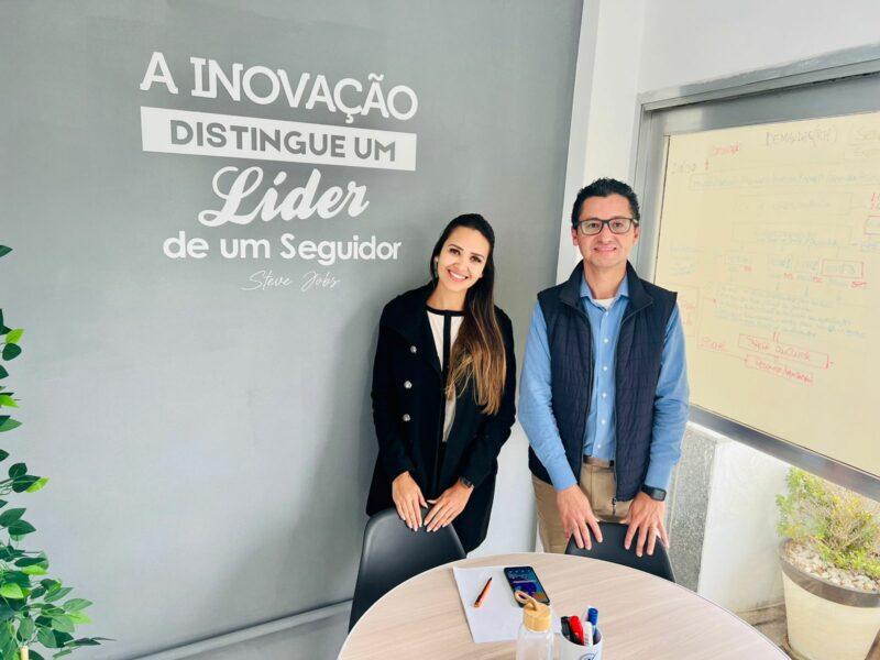 Kleber de Paula, fundador do Grupo FBN; Gabriela Carvalho, gestora de benefícios / Divulgação
