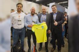 esquerda para direita: Luiz Araripe (Country Manager e CEO Gallagher Re), Ricardo Baldan Nunes (JBS), Guilherme Mattoso (Head de Marine da Gallagher Brasil) e Adilson Souza (Executivo comercial da Gallagher Brasil) / Divulgação