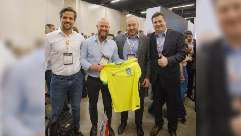 esquerda para direita: Luiz Araripe (Country Manager e CEO Gallagher Re), Ricardo Baldan Nunes (JBS), Guilherme Mattoso (Head de Marine da Gallagher Brasil) e Adilson Souza (Executivo comercial da Gallagher Brasil) / Divulgação