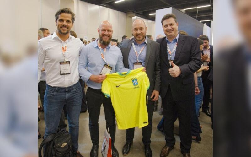 esquerda para direita: Luiz Araripe (Country Manager e CEO Gallagher Re), Ricardo Baldan Nunes (JBS), Guilherme Mattoso (Head de Marine da Gallagher Brasil) e Adilson Souza (Executivo comercial da Gallagher Brasil) / Divulgação