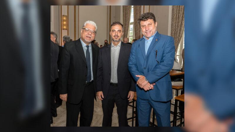 Da esquerda para a direita, João Paulo Moreira de Mello, presidente do CPS-MG, Pablo Rodrigues Guimarães, presidente do Sindseg RJ-ES e Octávio Perissé, presidente do CVG-RJ / Foto: Renata Mello / Divulgação