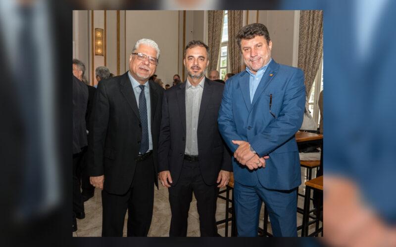 Da esquerda para a direita, João Paulo Moreira de Mello, presidente do CPS-MG, Pablo Rodrigues Guimarães, presidente do Sindseg RJ-ES e Octávio Perissé, presidente do CVG-RJ / Foto: Renata Mello / Divulgação