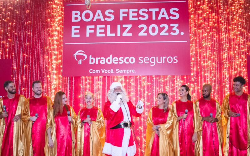 Grupo Bradesco Seguros enfeita estação Jardim Oceânico, na Barra da Tijuca, e traz diversas atrações para as festas de fim de ano / Divulgação