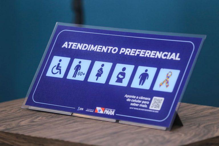 Direitos Humanos - geral - pessoa com deficiência - autismo - espectro autista - placa indica atendimento prioritário para pessoas com autismo