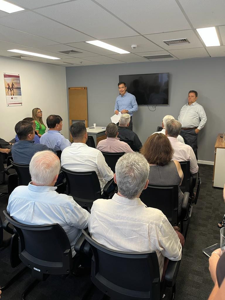 Eduardo Fazio e Fernando Grossi apresentam planos da companhia as Assessorias de Seguros do RJ / Foto: Divulgação
