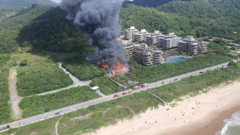 SC: Incêndio destrói Warung Beach Club; Espaço não tinha seguro / Foto: Corpo de Bombeiros Militar de Santa Catarina / Divulgação