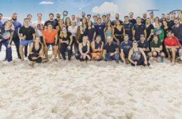 4º Torneio de Beach Tennis reforça parceria entre EZZE e ABC Brasil Corretora / Divulgação