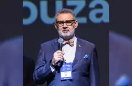 Josusmar Souza, Country Chair do MDRT Brasil, durante palestra sobre inovação no mercado de seguros / Foto: Divulgação