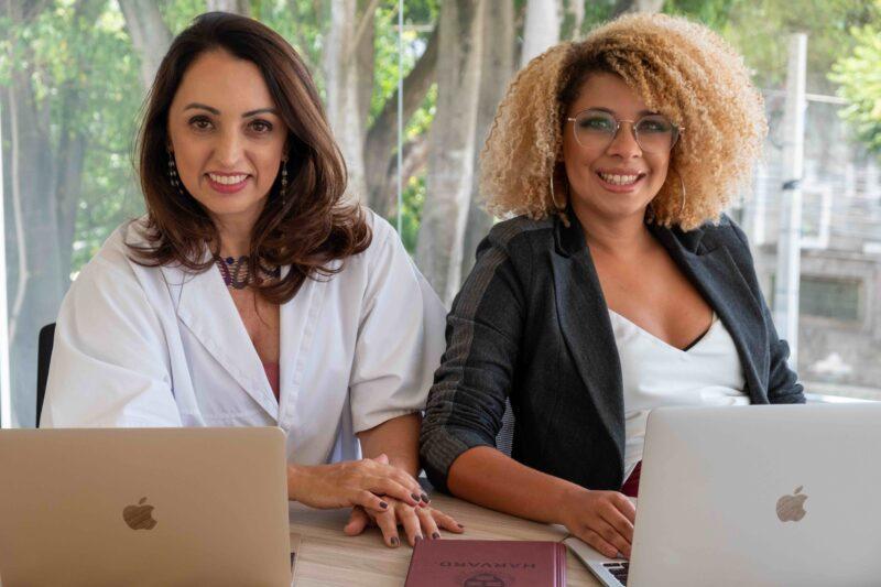Bete Marin (esquerda) e Camilla Alves / Foto: Divulgação