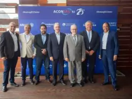 Da esquerda para direita: Jader Pereira de Abreu Filho, vice-presidente da Aconseg-MG; Djalma Ferraz, presidente da Aconseg-NNE; Robson Augusto Carneiro, presidente Aconseg-MG; Marcos Colantonio, presidente do Conselho de administração da Aconseg-SP; Joffre Nolasco, presidente da Aconseg-RJ; Luiz Philipe Baeta Neves, diretor financeiro da Aconseg-RJ e Hélio Opipari Junior, presidente da Aconseg-SP / Foto: Rafael Wallace / Divulgação