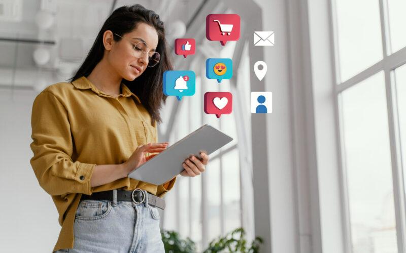 Atendimento multicanal amplia satisfação dos consumidores / Foto: Freepik