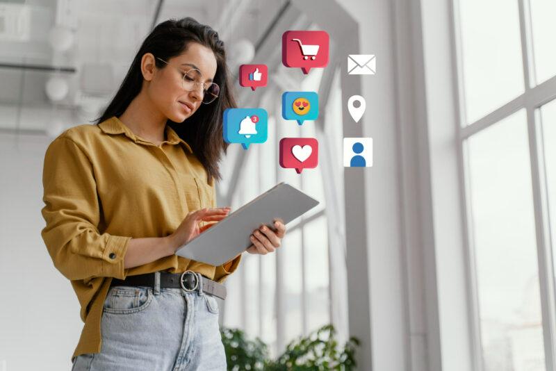 Atendimento multicanal amplia satisfação dos consumidores / Foto: Freepik