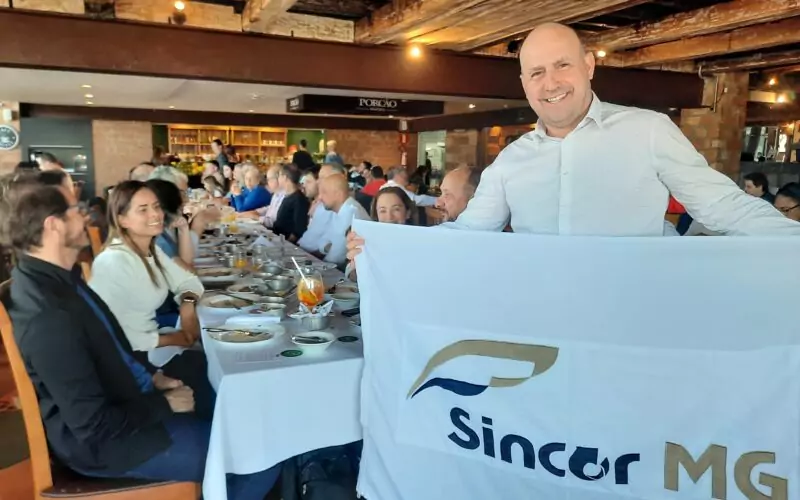 Gustavo Bentes, presidente do Sincor-MG, recebeu os convidados do mercado para celebrar o aniversário de 55 anos da entidade / Foto: Divulgação