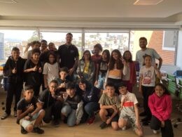 Medalhista olímpico, Bruno Fratus visita Associação Beneficente da Allianz Seguros/ Foto: Divulgação