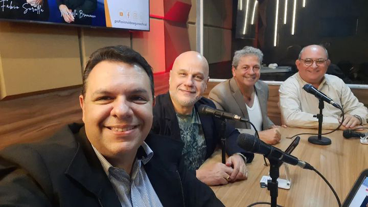 Os apresentadores do "Profissional de Seguros", Fabio Sorolla e Marcello Brancacci, além dos executivos do Grupo ForRisk, Umile Ritacco e Luiz Augusto da Fonseca / Foto: Divulgação