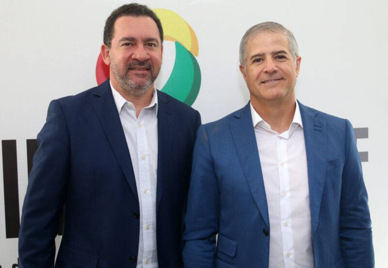Dyogo Oliveira, presidente da CNseg; e Ronaldo Dalcin, presidente do Sindsegnne / Foto: Divulgação