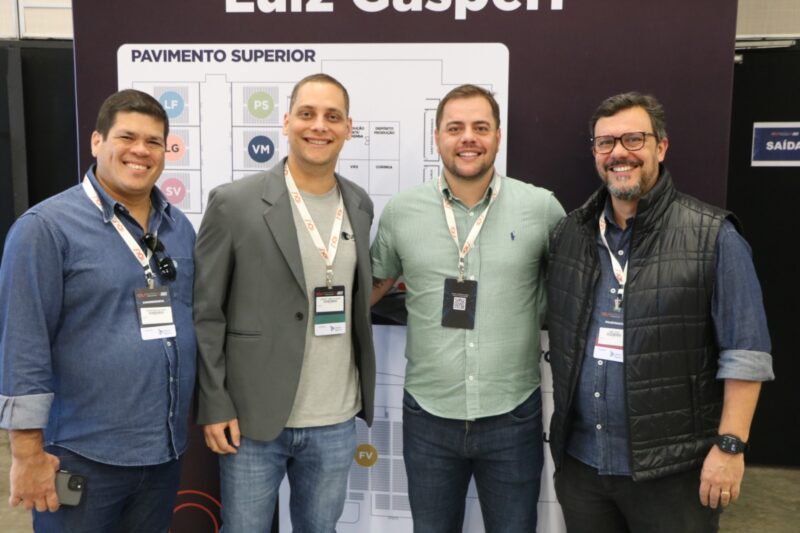 Eremar Moraes Viana, Superintende Regional Centro-Oeste da CAPEMISA Seguradora; Joandre Tomelin Curado, Teles Pires Corretora; Felipe Folle Reolon, Reolon Agro Corretora de Seguros; e Fabio Lessa, Diretor Comercial CAPEMISA Seguradora / Foto: Divulgação