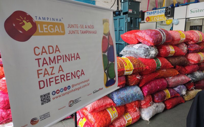 Mais de 680 milhões de tampas plásticas já foram recolhidas por programa socioambiental e econômico / Foto: Instituto SustenPlást / Divulgação