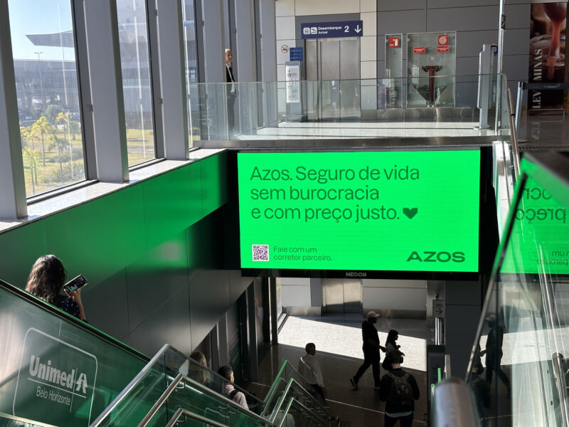 Campanha Azos no aeroporto internacional de Confins, Belo Horizonte (MG) / Foto: Divulgação