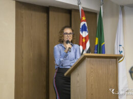 Carla Simões, Superintendente Executiva de Comunicação e Marketing da CNseg / Foto: Universo do Seguro