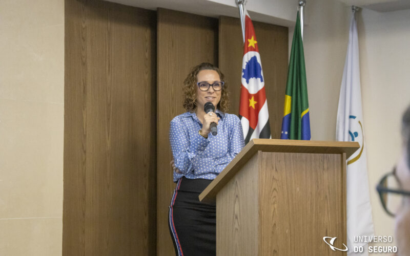 Carla Simões, Superintendente Executiva de Comunicação e Marketing da CNseg / Foto: Universo do Seguro
