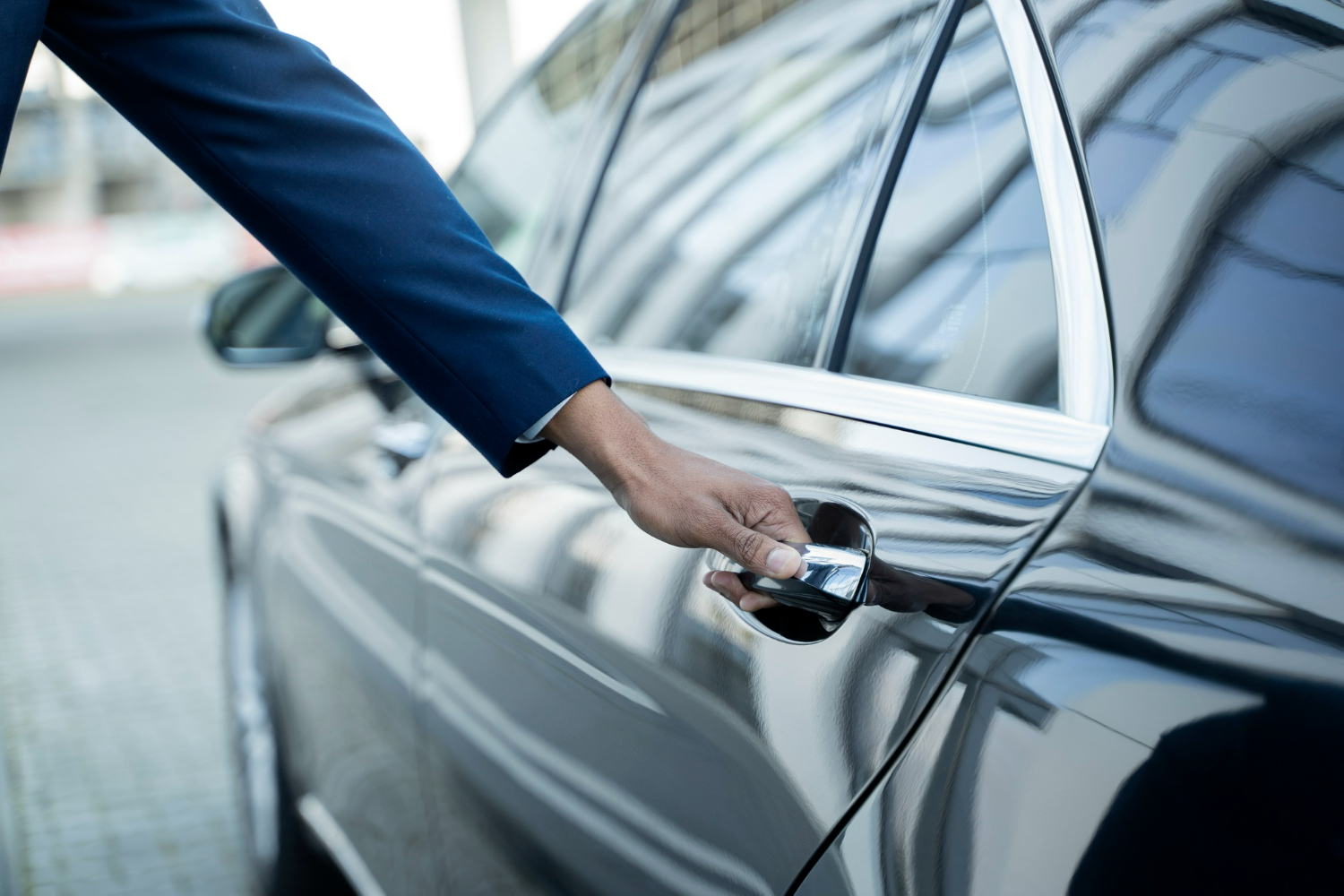 App concorrente da Uber oferece corridas em carros blindados