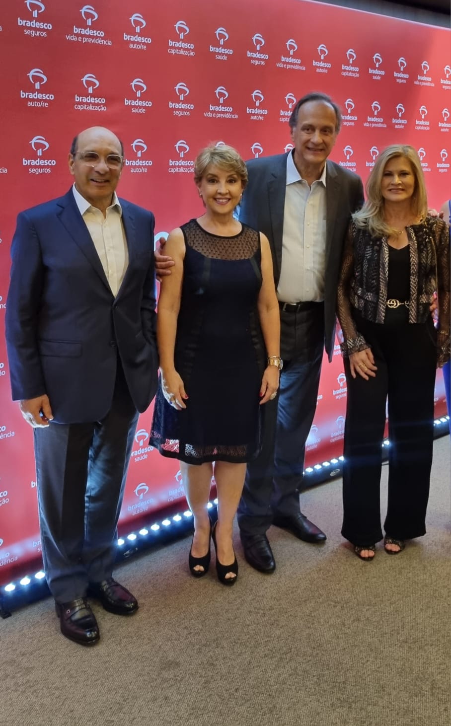 Lideranças do Grupo Bradesco Seguros e do Clube das Executivas de Seguros de Brasília (CESB) / Divulgação