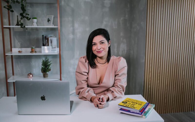 Jéssica Simões, estrategista de LinkedIn e especialista em reputação de marca pessoal / Foto: Divulgação