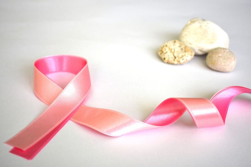 Outubro Rosa: Como o apoio afetivo é peça chave na prevenção e tratamento do câncer de mama / Foto: Pixabay