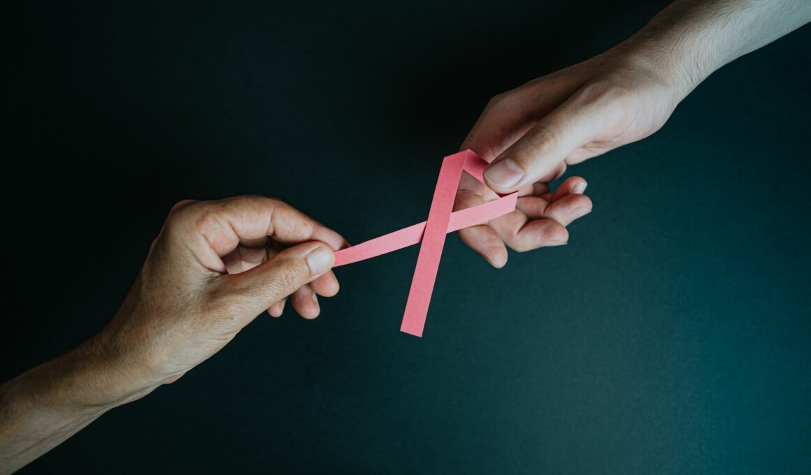 Outubro Rosa: mercado de seguros oferece produto exclusivo para mulheres / Foto: Ave Calvar Martinez / Unsplash Images