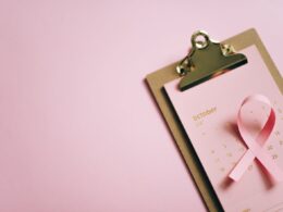 Em comemoração ao Outubro Rosa, Cartão de TODOS lança conjunto de ações voltadas à sororidade e ao empoderamento feminino/ Foto: Pexels