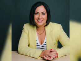 Dra. Kélen Abreu, especialista em BPO financeiro, gestão e reestruturação de empresas que já formou mais de 3 mil alunos ao longo dos últimos anos / Foto: Divulgação