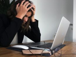 Síndrome de burnout: a prevenção passa pelo autocuidado/ Foto: Unsplash