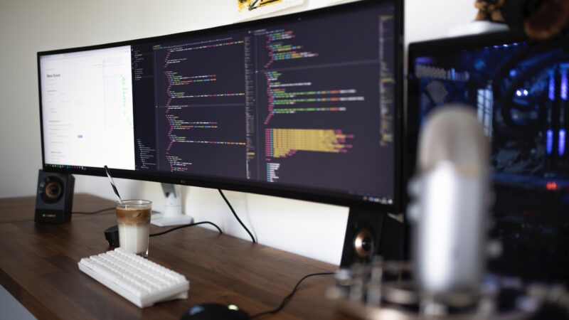 Pix impulsiona avanços em infraestrutura de rede e nuvem de instituições financeiras / Foto: Caspar Camille Rubin / Unsplash Images