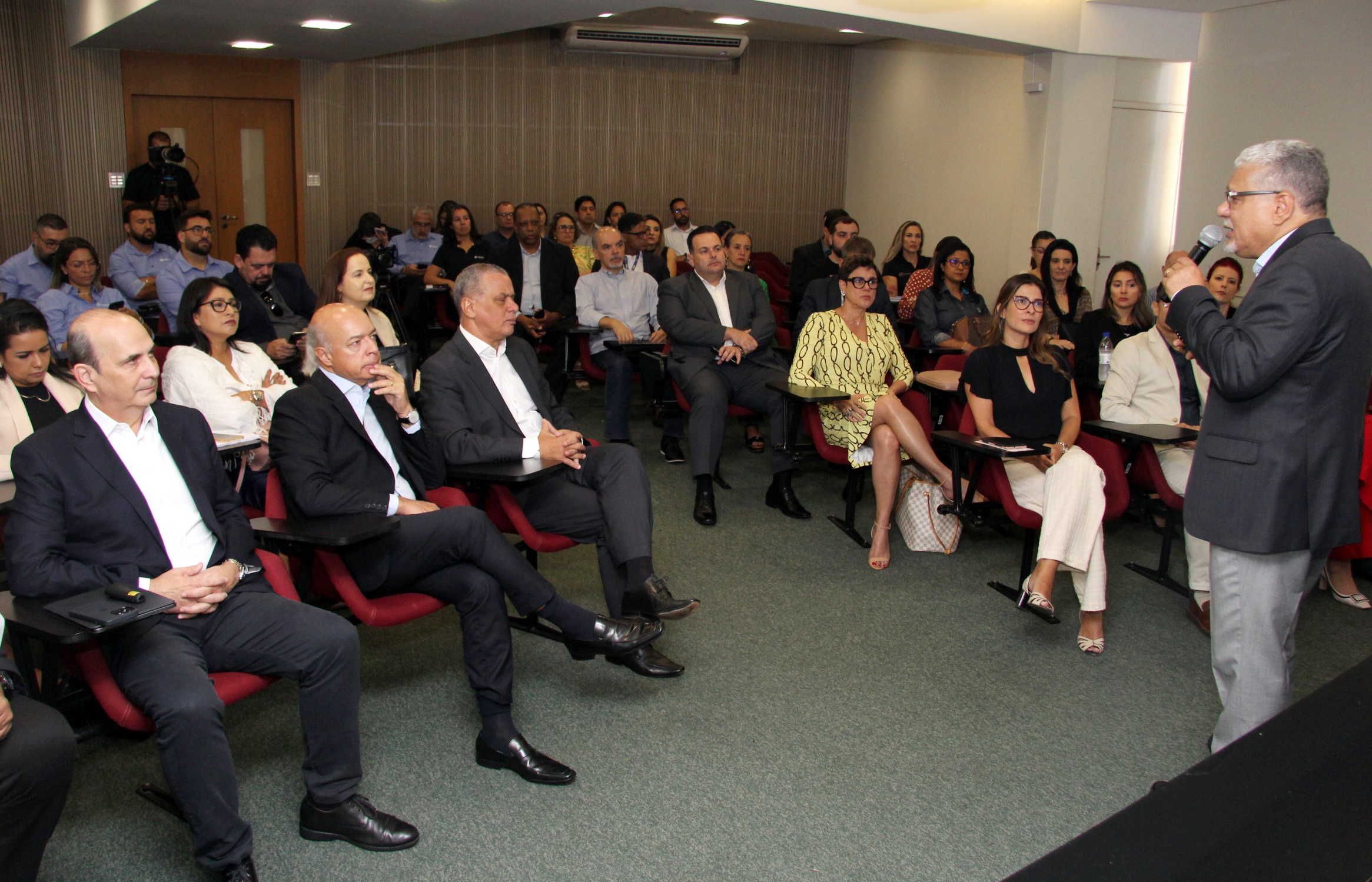 Na abertura, presidente do CSP-MG ressalta que o encontro é um “relevante fórum de discussões sobre os rumos do setor” / Foto: Arnaldo Athayde / Divulgação