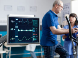 Aumento das internações no país destaca importância dos exames na prevenção de doenças cardíacas / Foto: Freepik