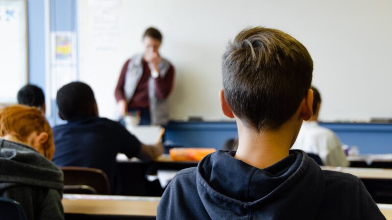 Prefeitura de SP abre concurso para 924 vagas na Educação Municipal / Foto: Taylor Flowe / Unsplash Images