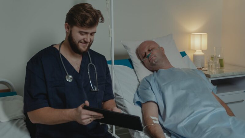 Câncer de próstata: vigilância ativa é uma opção sem efeitos colaterais para pacientes com tumores de baixo risco. Saiba mais!/ Foto: Pexels
