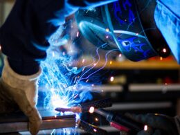 Indústria precisa urgentemente aderir à conectividade 4.0, apontam especialistas / Foto: Rob Lambert / Unsplash Images