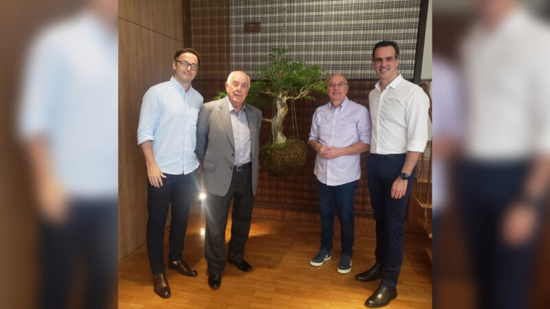 Bruno Regis (Chief Operations Officer do Parque Brasil) , Nilton Molina (presidente do Conselho de Administração do Grupo MAG) e Helder Molina (CEO do Grupo MAG); Hugo Tanure (CEO do Parque Brasil) / Foto: Divulgação
